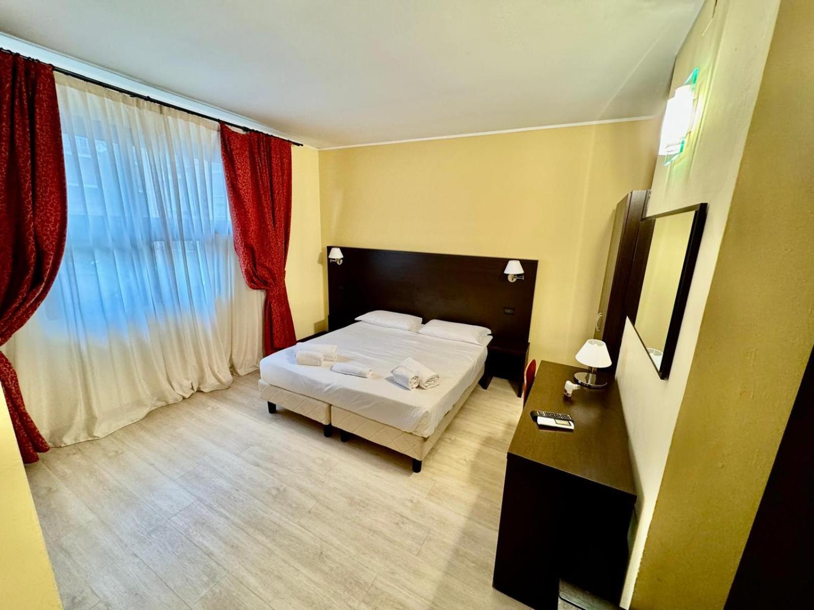 Hotel Guidi เมสเตร ภายนอก รูปภาพ