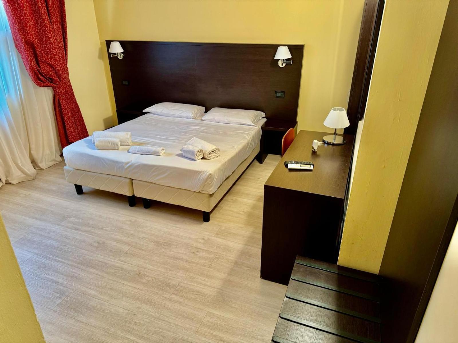 Hotel Guidi เมสเตร ภายนอก รูปภาพ