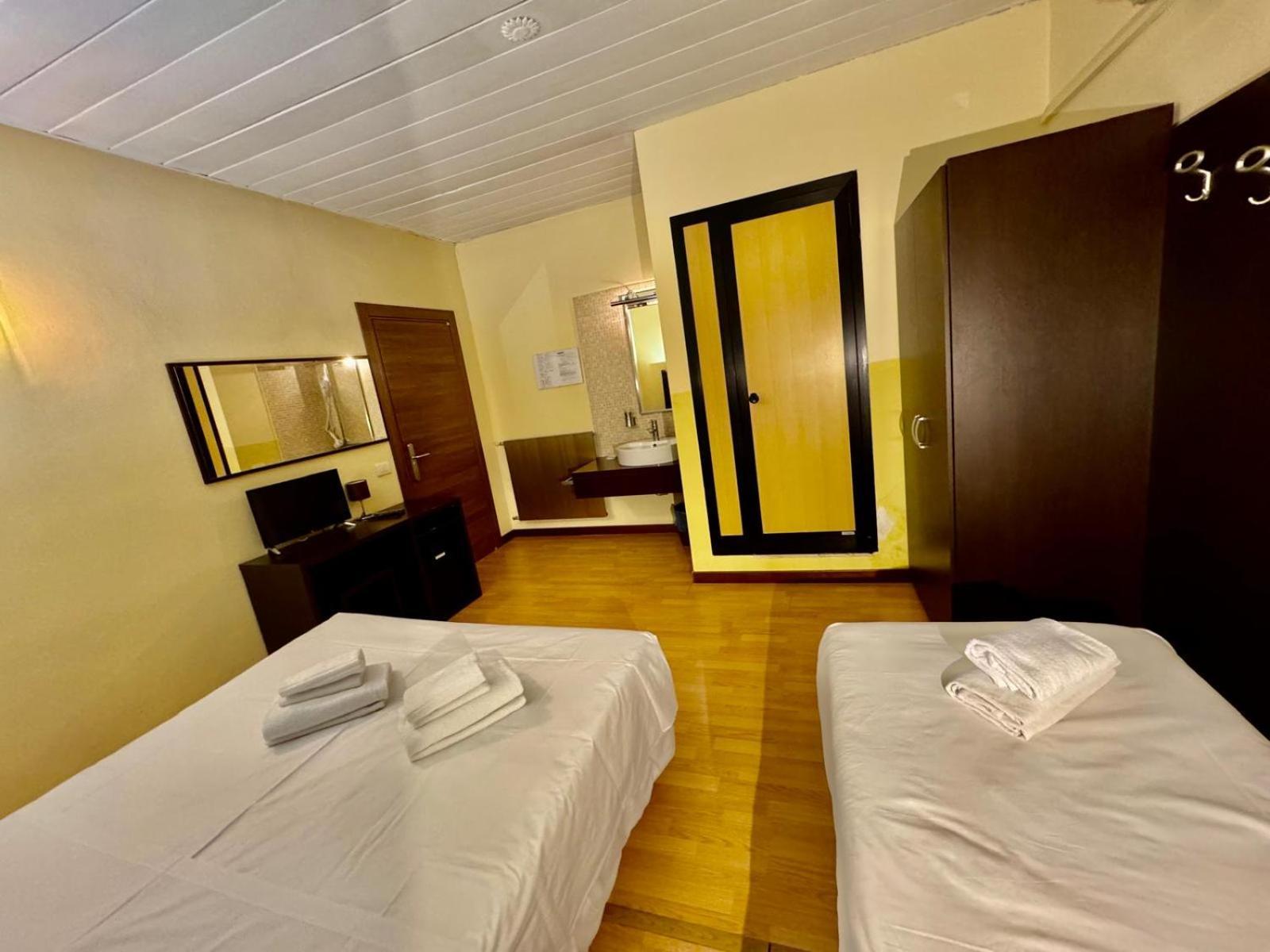 Hotel Guidi เมสเตร ภายนอก รูปภาพ
