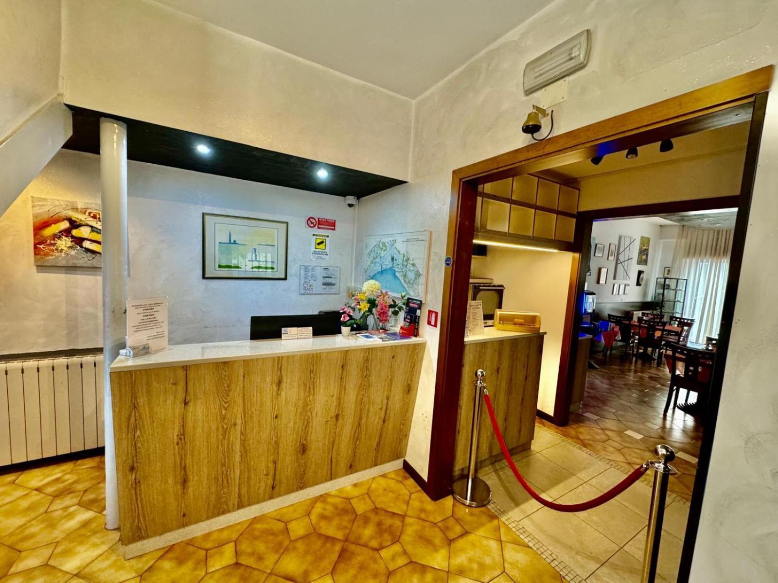 Hotel Guidi เมสเตร ภายนอก รูปภาพ