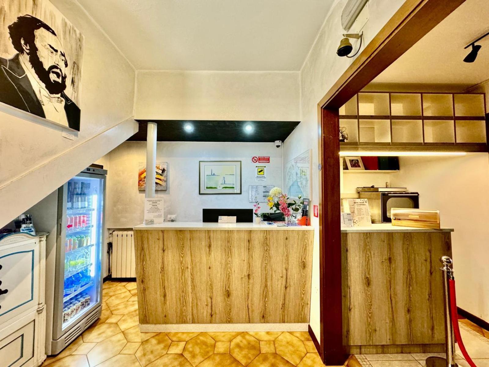 Hotel Guidi เมสเตร ภายนอก รูปภาพ