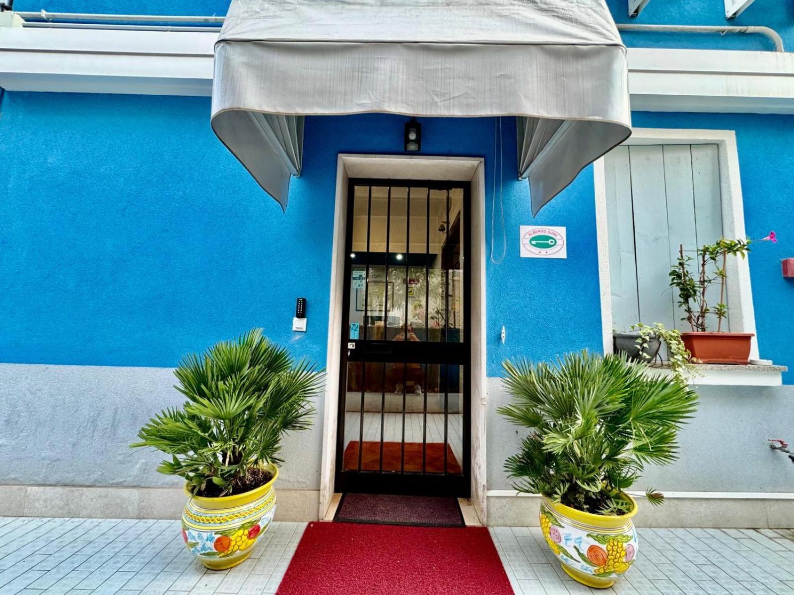 Hotel Guidi เมสเตร ภายนอก รูปภาพ